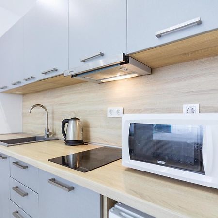 Nyvky Like Home - Studio - Apt 21 Kiev Exterior foto